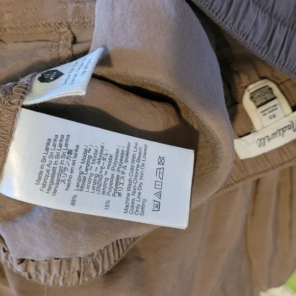 Madewell Straight Cargo Pants in Softdrape - Picture 13 of 13